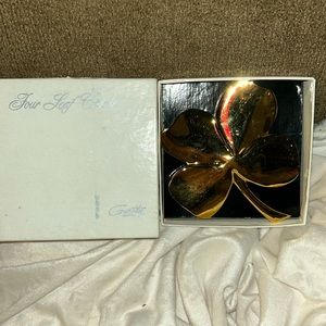 24 carat electroplated Four Leaf Clover by GERITY of Toledo Ohio